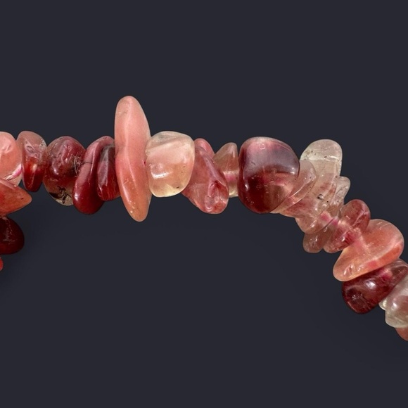 Strawberry Quartz Crystal Bead Bracelet - Picture 3 of 4